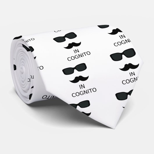 Cravate Dans Cognito (Roulé)