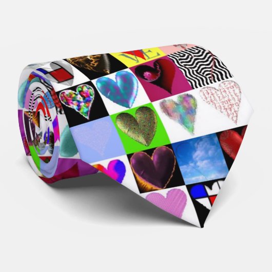 Cravate de 100 coeurs (Roulé)