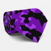 Cravate de camouflage de pourpre et de noir (Roulé)