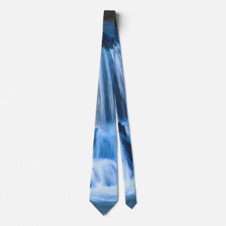 Cravate de cascade bleue