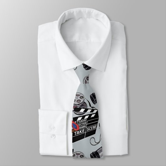 Cravate de cinéaste ou d'amant (Attaché)
