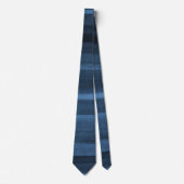 Cravate de couleur bleu marine (Devant)