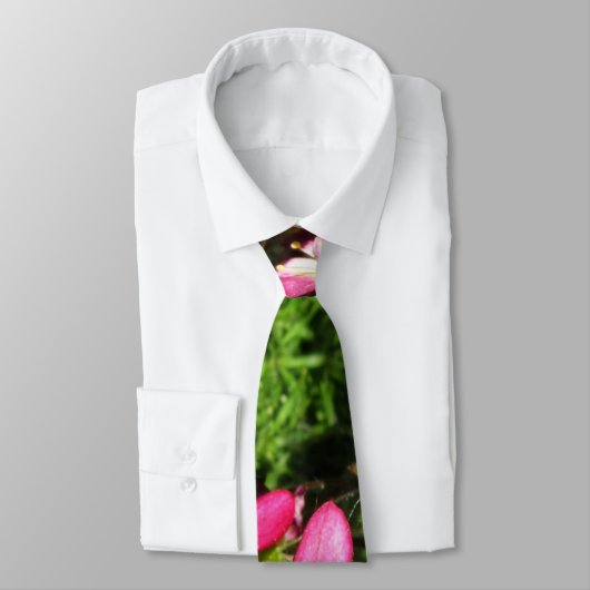 cravate de fleurs (Attaché)