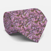 Cravate de fleurs de cerisier. (Roulé)