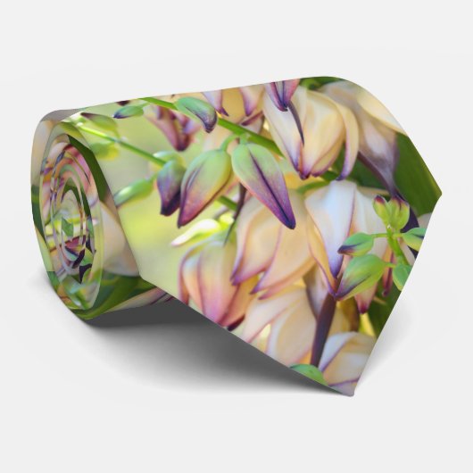 cravate de fleurs de yucca vert violet (Roulé)