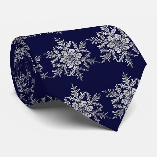 CRAVATE DE FLOCON DE NEIGE (Roulé)