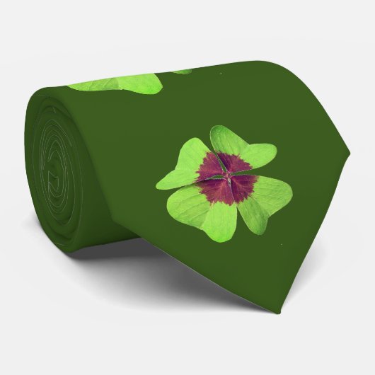 Cravate de la Saint-Patrick (Roulé)