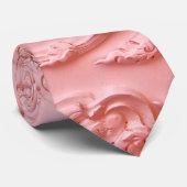 Cravate de lentilles florales en bois sculpté rose (Roulé)