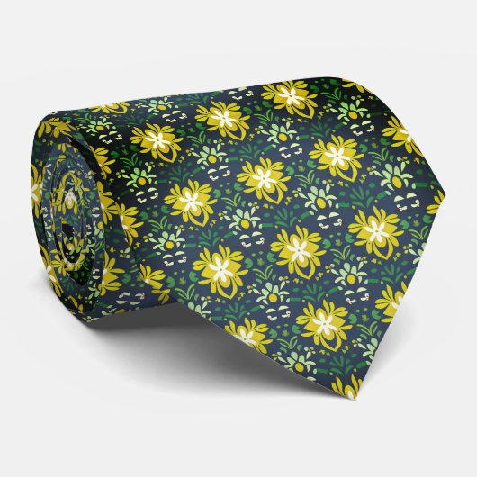 Cravate de modèle floral (Roulé)