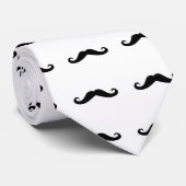 Cravate de moustache (Roulé)