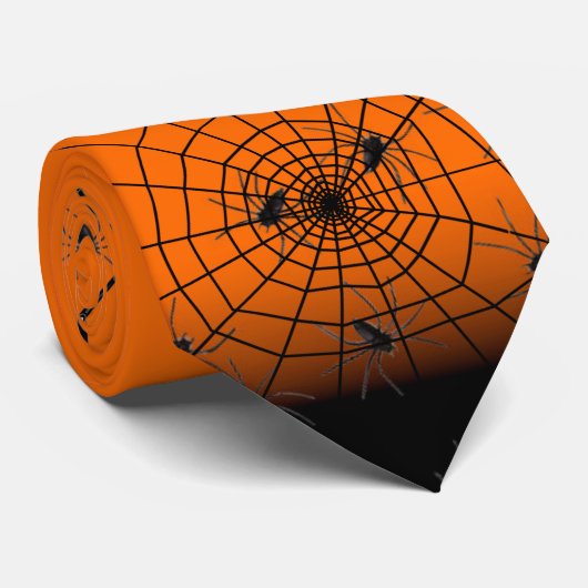 Cravate de nids d'araignées (Roulé)