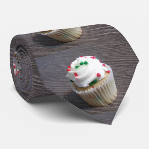 cravate de petits gâteaux