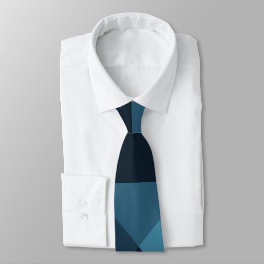 Cravate de pyramides bleu foncé (Attaché)