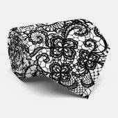 Cravate Dentelle noire élégante sur fond blanc (Roulé)