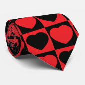 cravate des coeurs noirs et rouges (Roulé)