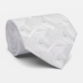 Cravate des pétales de rose blanche (Roulé)