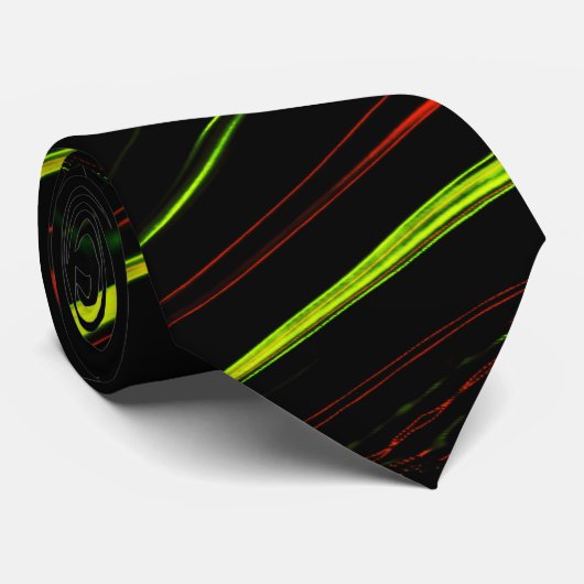 Cravate Des traces ondulées vertes et rouges sur fond noir (Roulé)