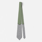 Cravate Design de chevrons noir et blanc et triangle vert (Devant)