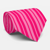 Cravate Design Motif léger et rose chaud (Roulé)