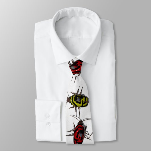 Cravate d'insectes (Attaché)