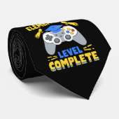 Cravate Diplôme de joueur de jeux vidéo niveau élémentaire (Roulé)