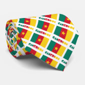 Cravate Drapeau camerounais et camerounais avec votre nom (Roulé)