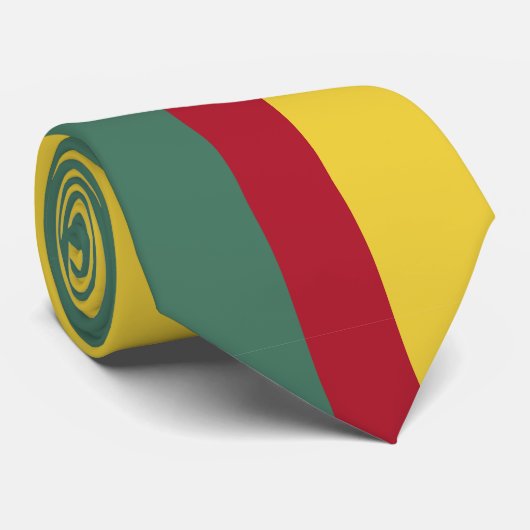 Cravate drapeau du Cameroun (Roulé)
