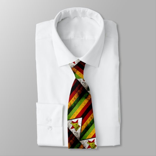 Cravate Drapeau grunge noir du Zimbabwe (Attaché)