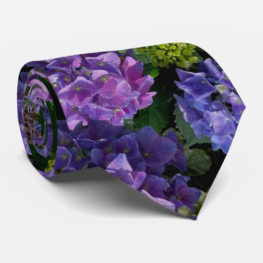 Cravate Elégant bleu violet magenta vert hydrangée florale (Roulé)