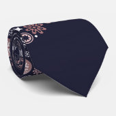 Cravate Élégant flocon d'or rose design hiver (Roulé)