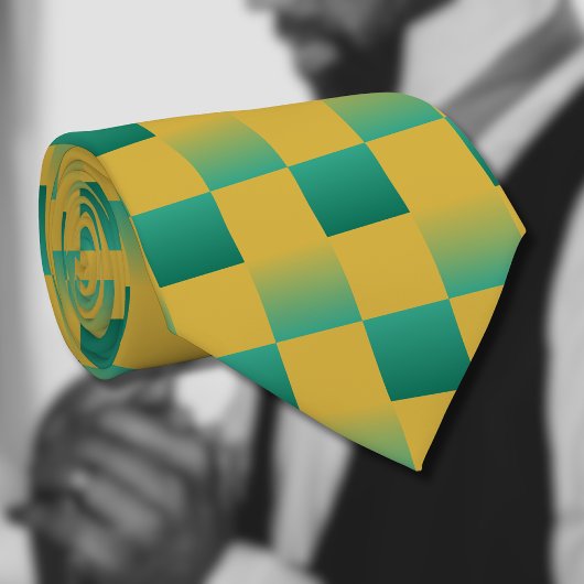 Cravate Élégant motif à damiers en vert et or