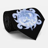 Cravate Emblème "Chemin d'un héros" (avec titre) (Roulé)