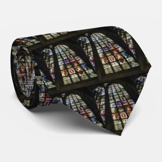 Cravate en verre tendu. (Roulé)