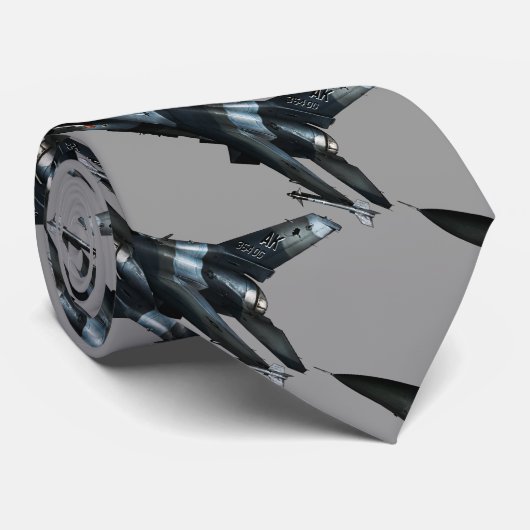 Cravate faite sur commande de combat du faucon (Roulé)