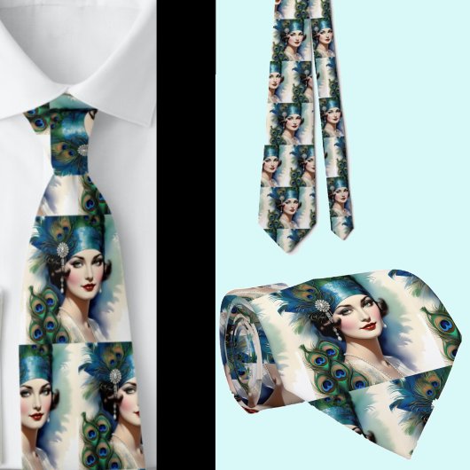 Cravate Femme magnifique avec un collier de plumes de paon