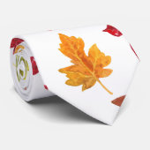 Cravate Feuilles d'automne motif (Roulé)