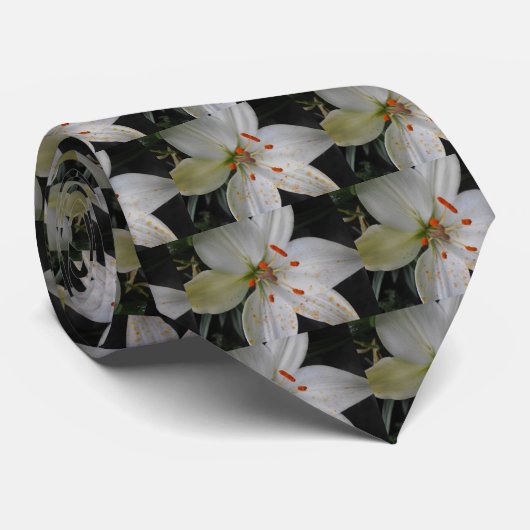 Cravate fleur de lys blanc (Roulé)