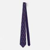 Cravate Fleur de style victorien violet foncé (Devant)