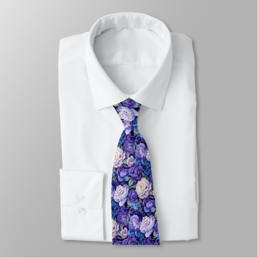 Cravate Fleurs blanches bleu violet (Attaché)
