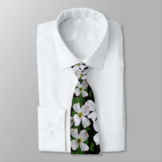 Cravate Fleurs blanches de cornouiller fleurissant (Attaché)