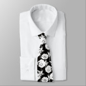 Cravate Fleurs blanches sur noir. (Attaché)
