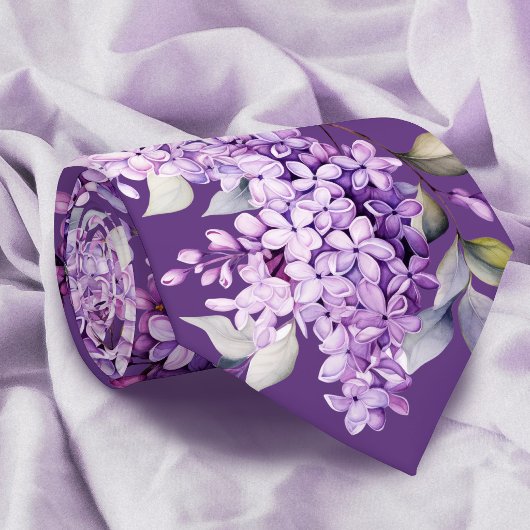 Cravate Fleurs de lilas sur violet