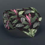 Cravate Fleurs et feuilles tropicales rose vif et points s<br><div class="desc">Faites une déclaration ! Un motif moderne de fleurs exotiques rose vif, de plantes et de points sur fond noir, cette cravate pour hommes est cool pour le bureau, une soirée en ville, un mariage, la cravate du marié, la cravate des garçons d'honneur ou un cadeau pour votre mari, père,...</div>