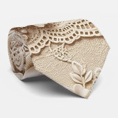 Cravate Fleurs roses aspect dentelle (Roulé)
