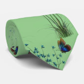 Cravate Fleurs sauvages avec papillon sur Sage Green (Roulé)