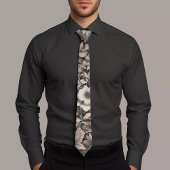 Cravate florale noire et blanche classique