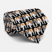 Cravate foncée de bouledogue anglais (Roulé)