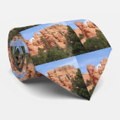 Cravate Formations géologiques impressionnantes au canyon (Roulé)