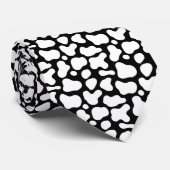Cravate Formes blanches sur un motif arrière - plan noir (Roulé)