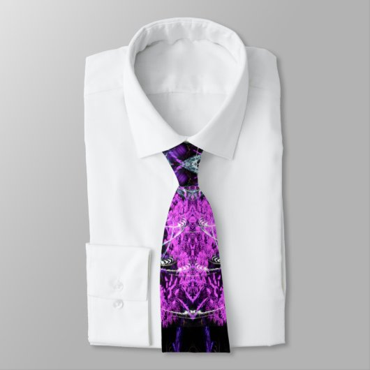 Cravate fractale violette (Attaché)